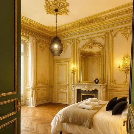 Arc De Triomphe/ Champs-elysees Parijs